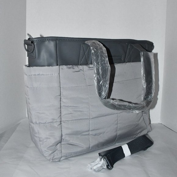 Thirty One commenter Quilted Tote in Whisper Grey NWT - Picture 4 of 7